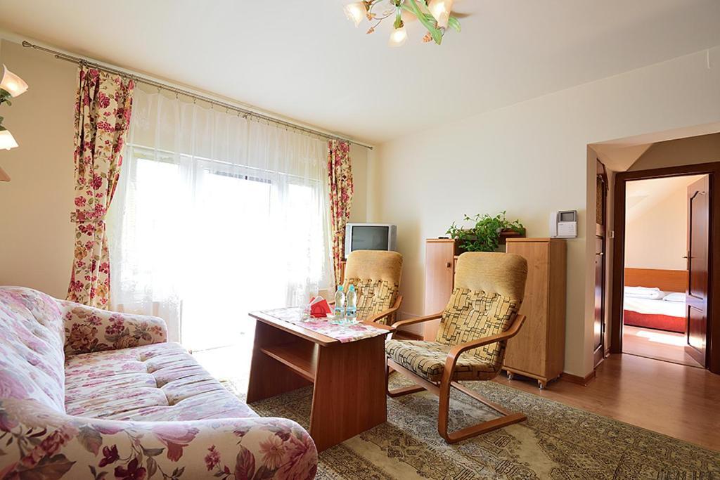 Marsjanka Apartment ชเจอร์ค ห้อง รูปภาพ